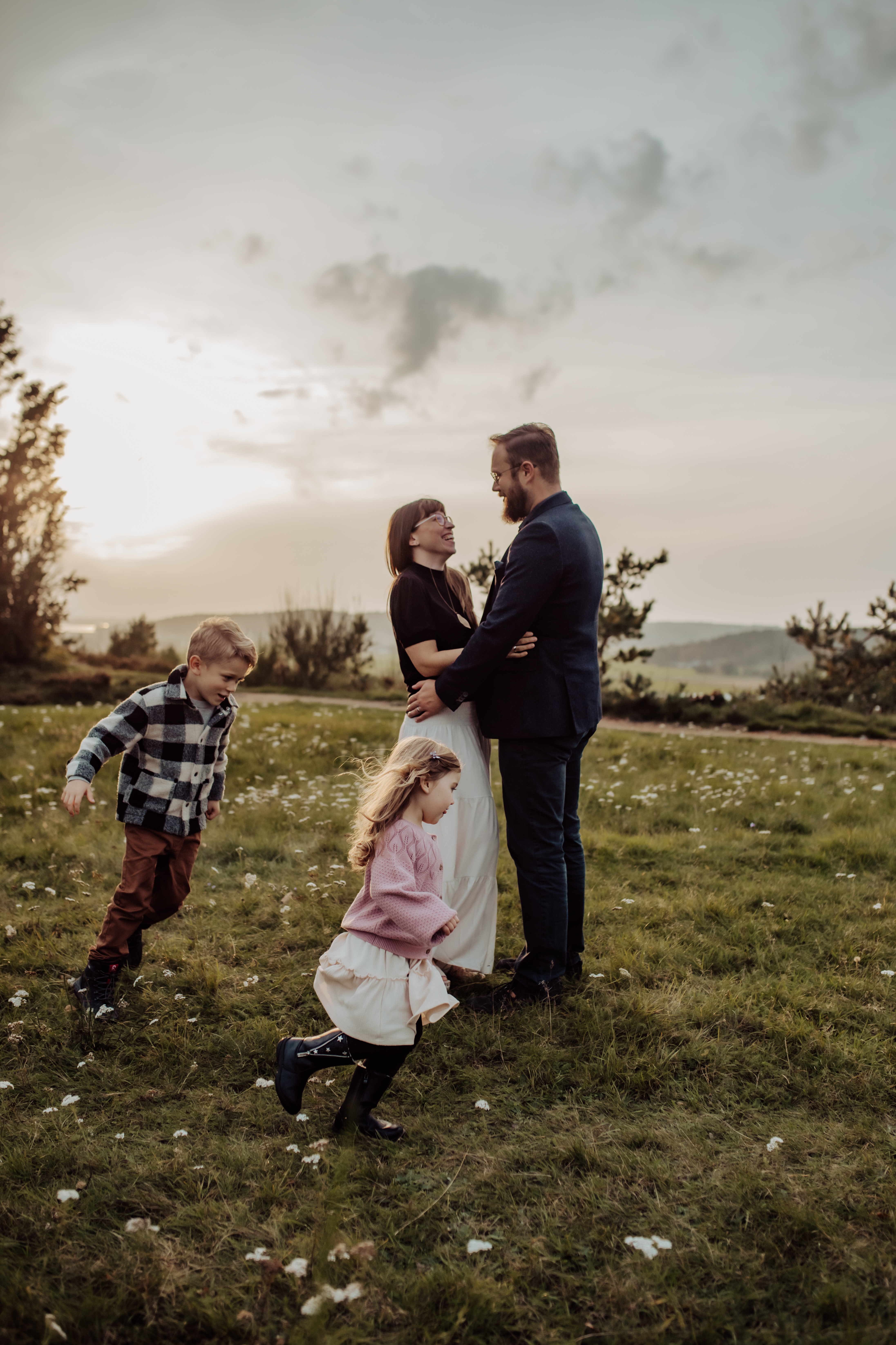 Et &oslash;yeblikk ute sammen med familien bak Onken Tours